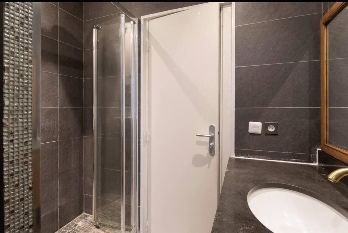 Corbera - Kp - Cosy Flat With Balcony For 2 People 12th Parijs